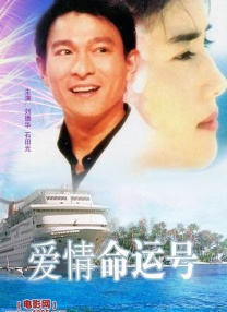 在宿舍撅着屁股被双根室友玩